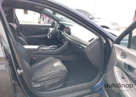 2021 Hyundai Sonata N Line z USA, uszkodzony, nr VIN 5NPEK4JC5MH108963